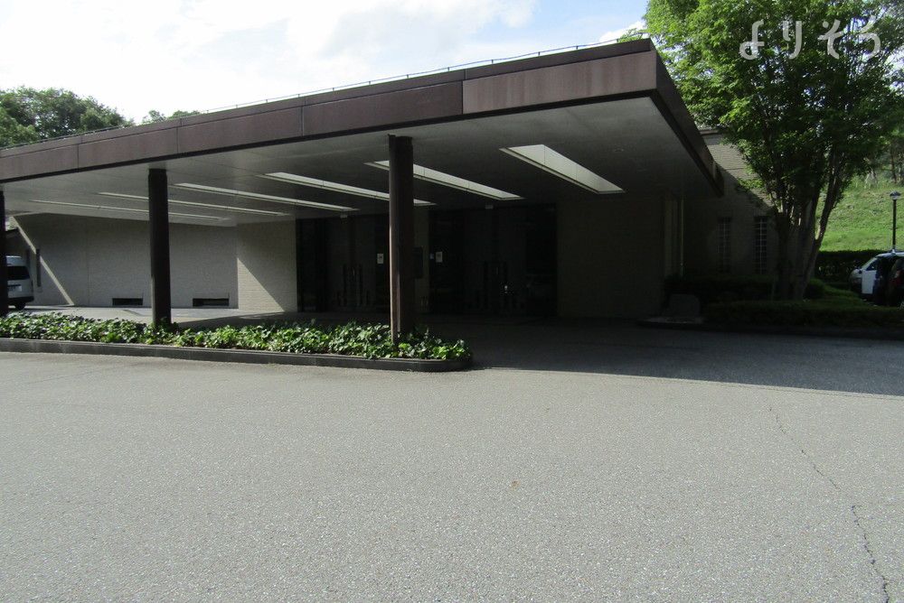 三田市聖苑の外観写真です（3枚目）