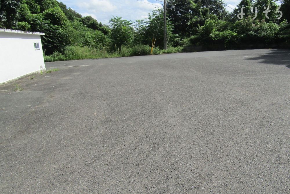 南あわじ市火葬場（火葬場）の駐車場写真です（2枚目）