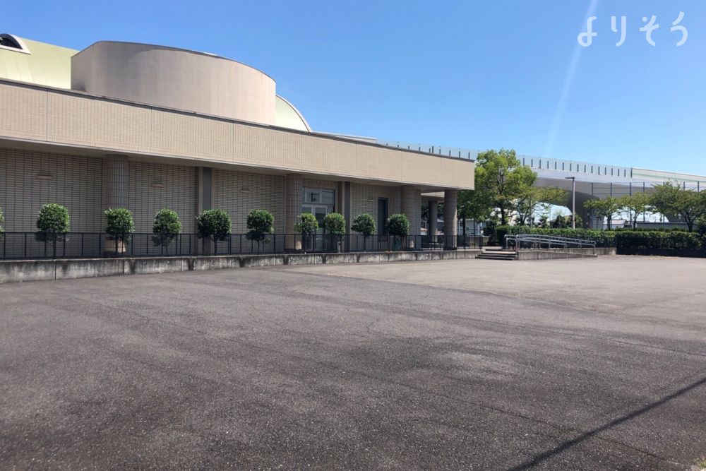 一宮市尾西斎場の外観写真です（3枚目）