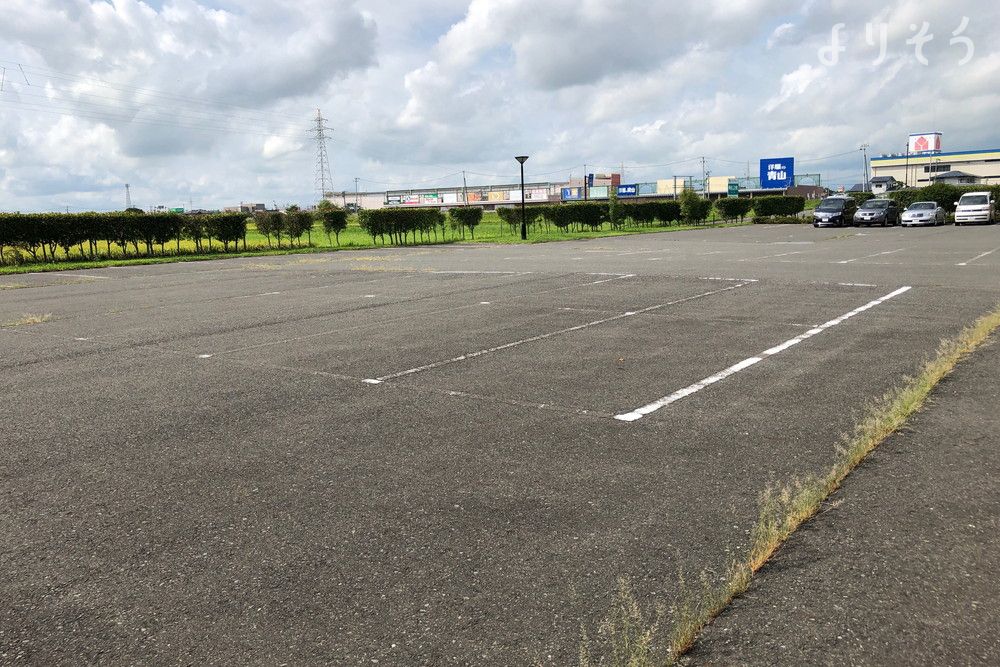 胆江地区広域火葬場さくらぎ苑の駐車場写真です（2枚目）