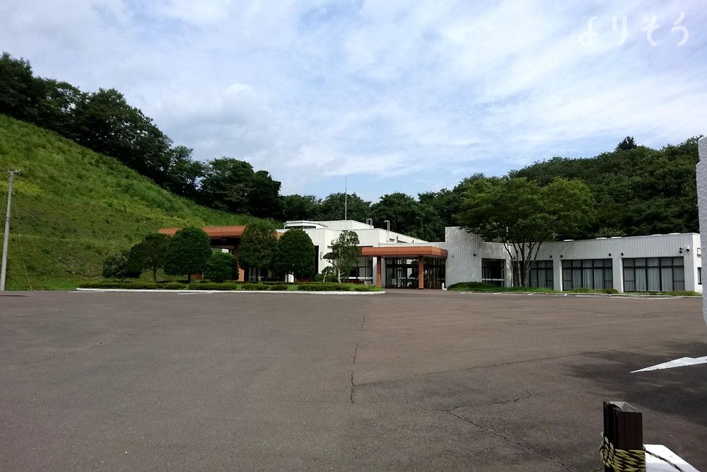 黒川浄斎場の外観写真です（2枚目）