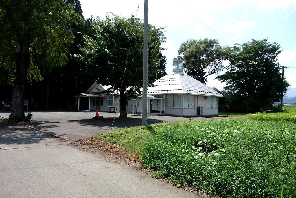 仙南地域広域行政事務組合川崎斎苑の駐車場写真です（1枚目）