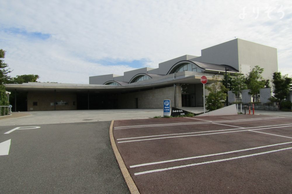 あかし斎場　旅立ちの丘の駐車場写真です（2枚目）