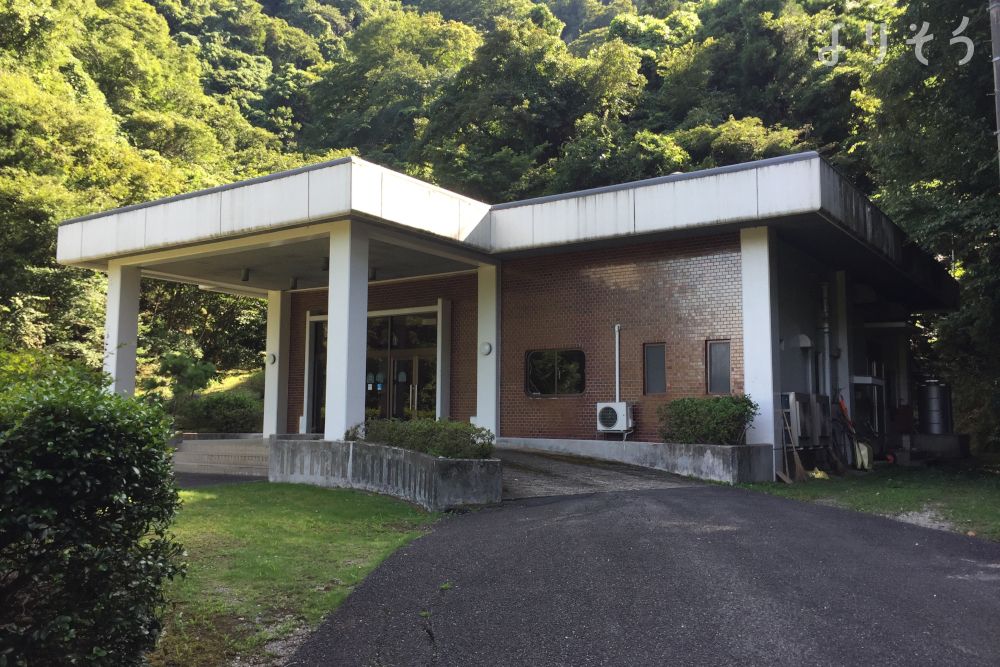 香住斎場の外観写真です（2枚目）