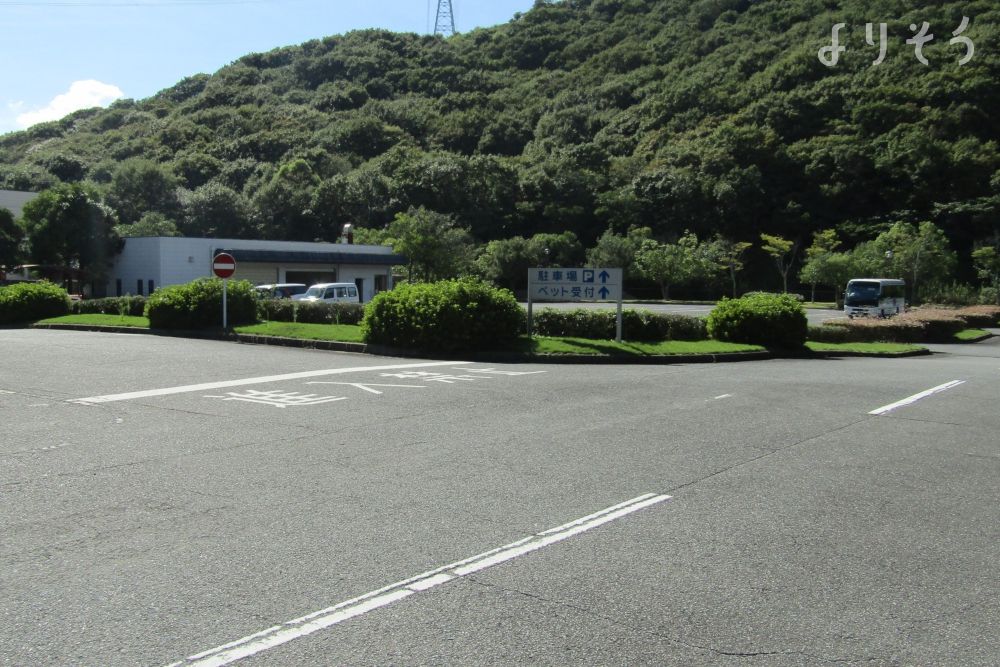 加古川市斎場の駐車場写真です（2枚目）