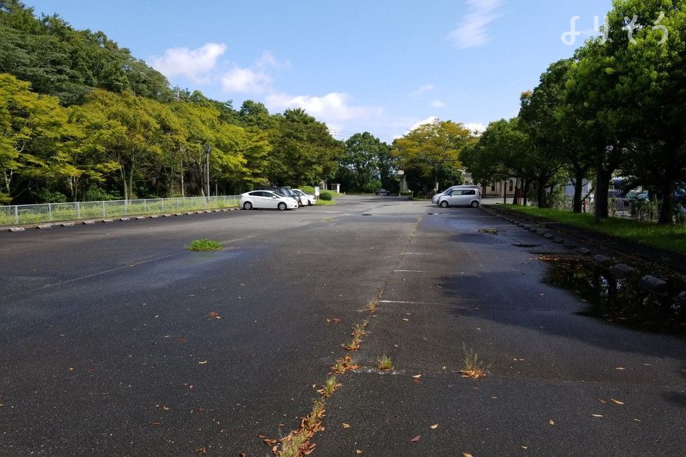 田川地区斎場の駐車場写真です（2枚目）