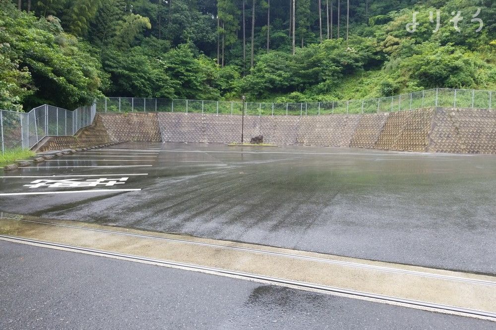 浄楽苑宗像斎場の駐車場写真です（2枚目）