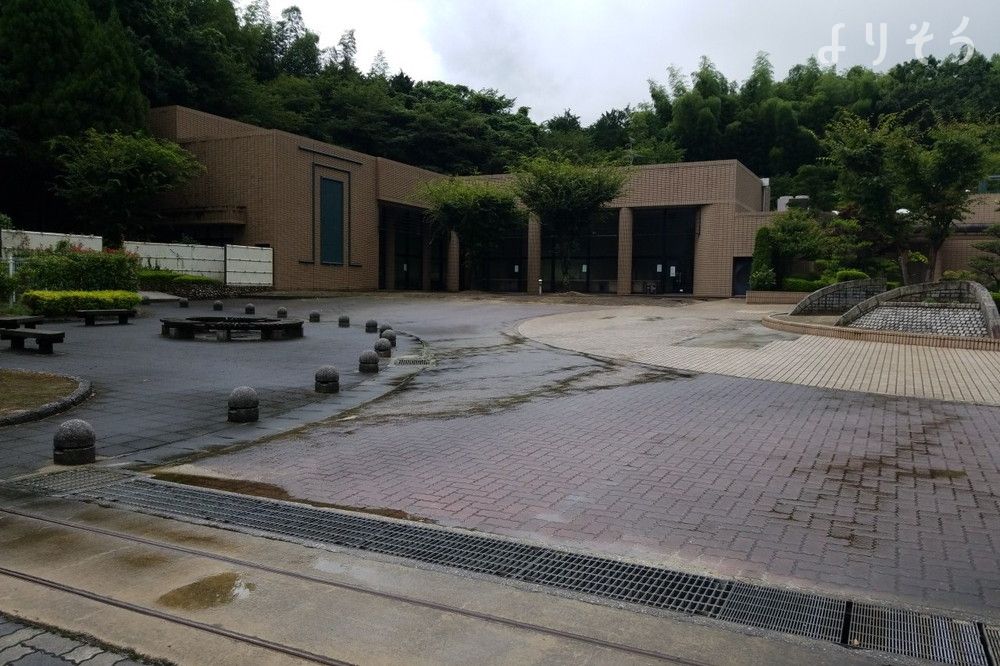 飯塚市斎場の外観写真です（2枚目）