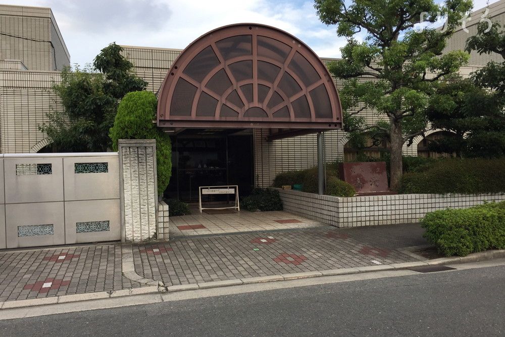 茨木市立斎場の外観写真です（3枚目）