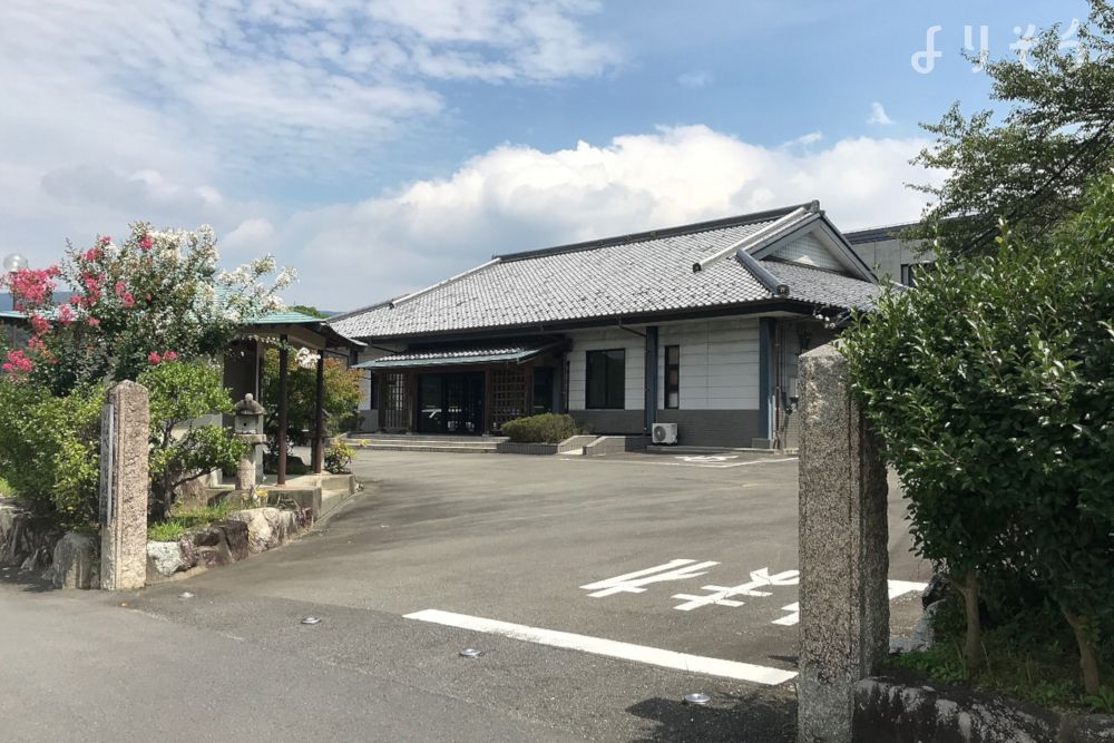 いなべ市北勢斎場の外観写真です（3枚目）