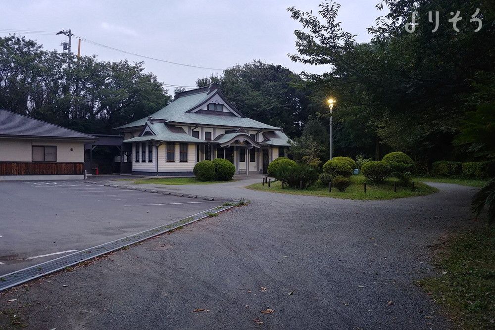 三浦市火葬場の外観写真です（2枚目）