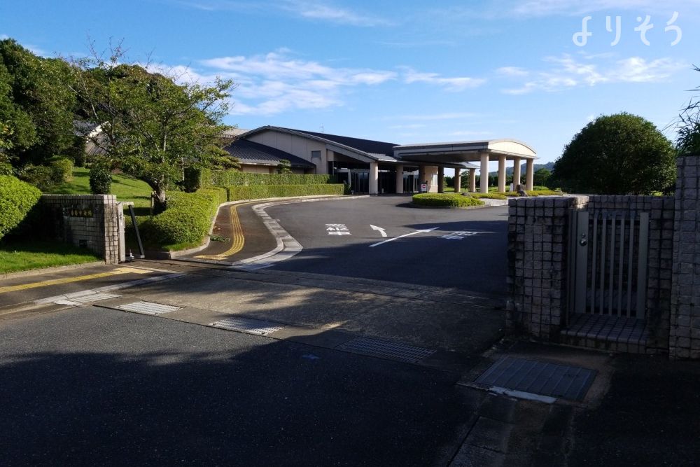 糸島斎場の外観写真です（2枚目）