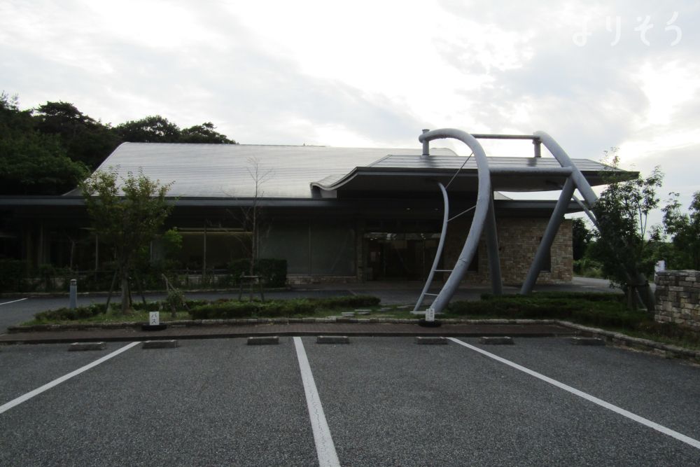 三木市立火葬場の外観写真です（2枚目）