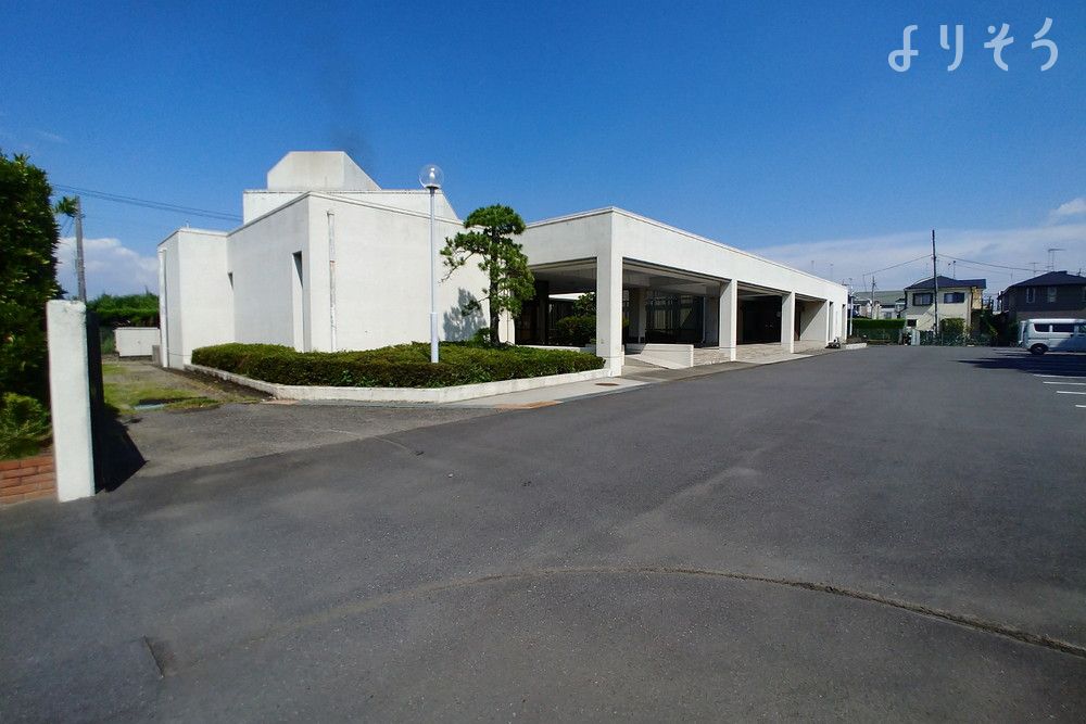 羽生市斎場の外観写真です（2枚目）