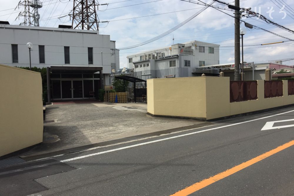 摂津市斎場の外観写真です（3枚目）