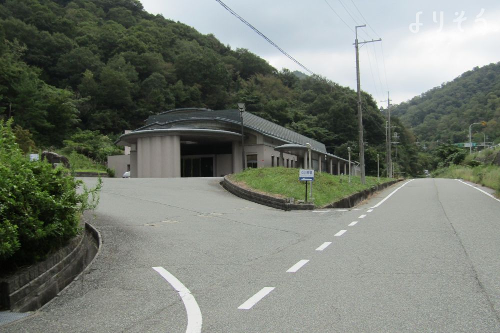 市川斎場の外観写真です（3枚目）