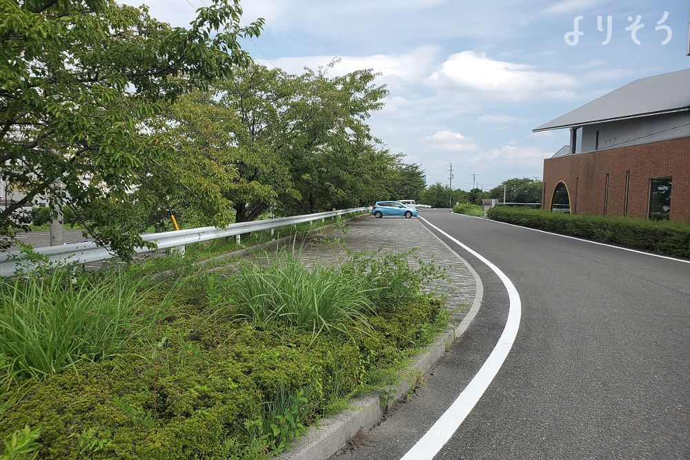 瑞穂市火葬場の駐車場写真です