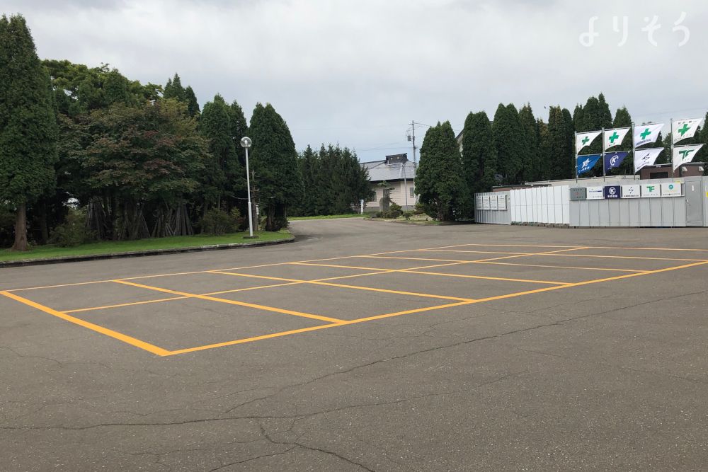 滝の川斎苑の駐車場写真です（2枚目）