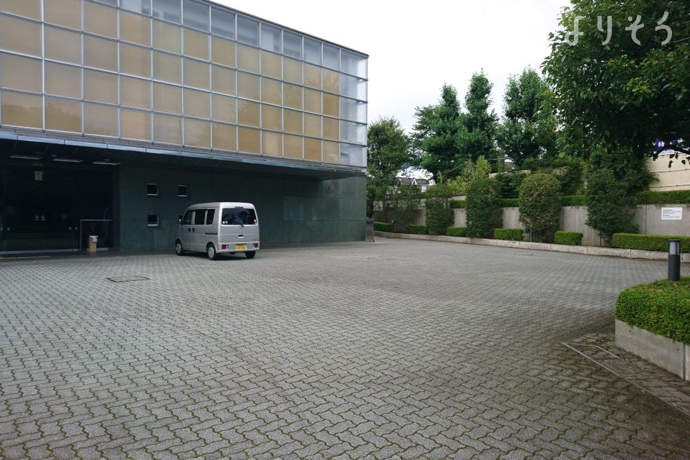 立川聖苑の外観写真です（2枚目）