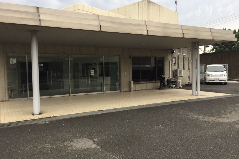 貝塚市立斎場の外観写真です（2枚目）