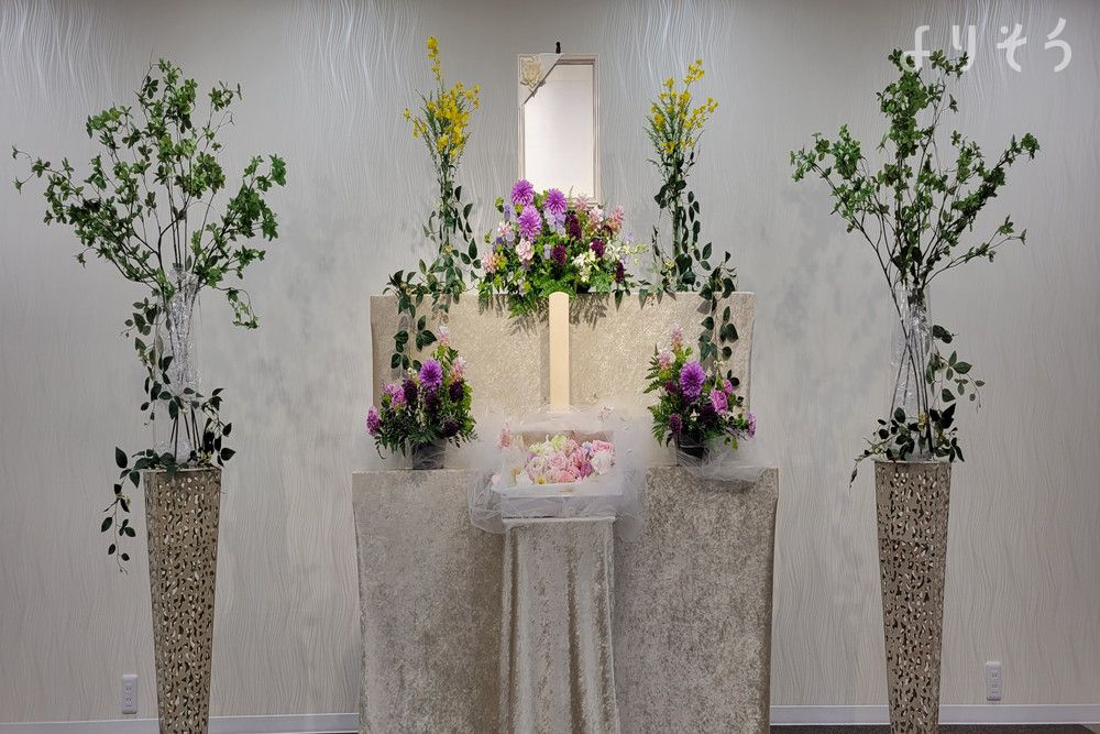 家族葬ホール リコリス 大井町の祭壇写真です（2枚目）