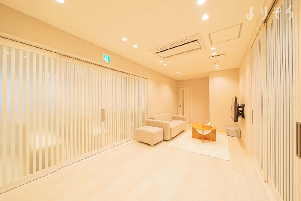 家族葬のゲートハウス 和泉上町の親族控室の画像