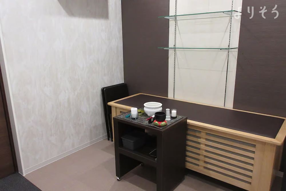 家族葬の仙和 仙台 市名坂ホールの面会・安置室写真です