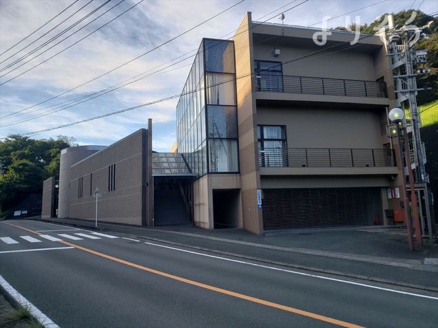 浜松市雄踏斎場の外観写真です（2枚目）
