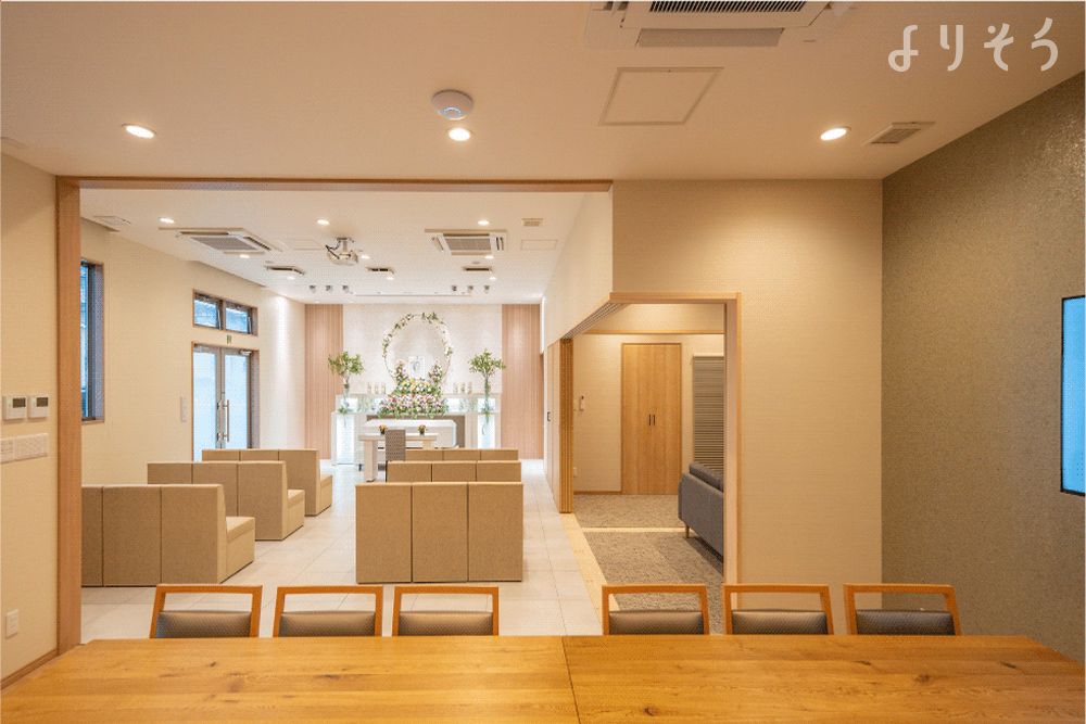 自由な家族葬 千の風 宝塚山本ホールの内観の画像