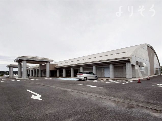 江戸崎地方衛生土木組合聖苑香澄の駐車場写真です（1枚目）