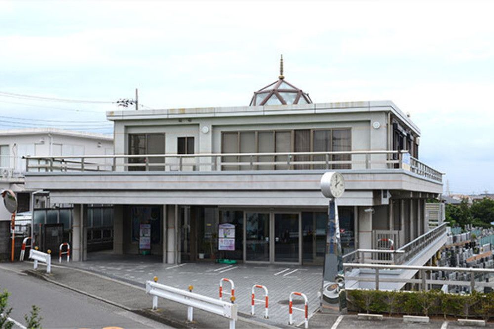 横浜中央霊園 六角堂の外観写真です（3枚目）