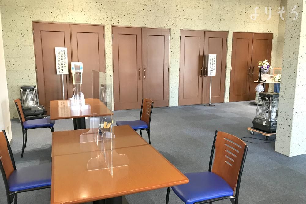 駒生市民ホールの内観写真です（1枚目）