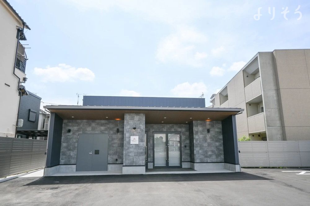 家族葬のファミーユ 枚方甲斐田新町ホールのサムネイル画像
