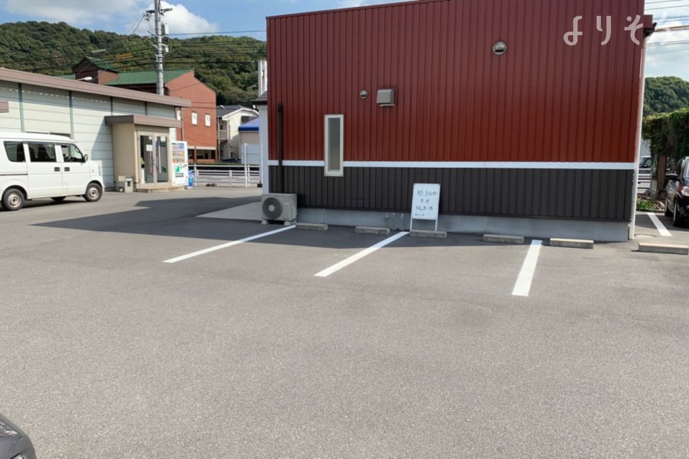 倉敷林ホールの駐車場写真です