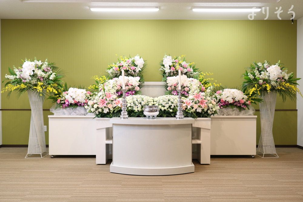 セレモニーホール掬水苑 鶴ケ谷の祭壇の画像