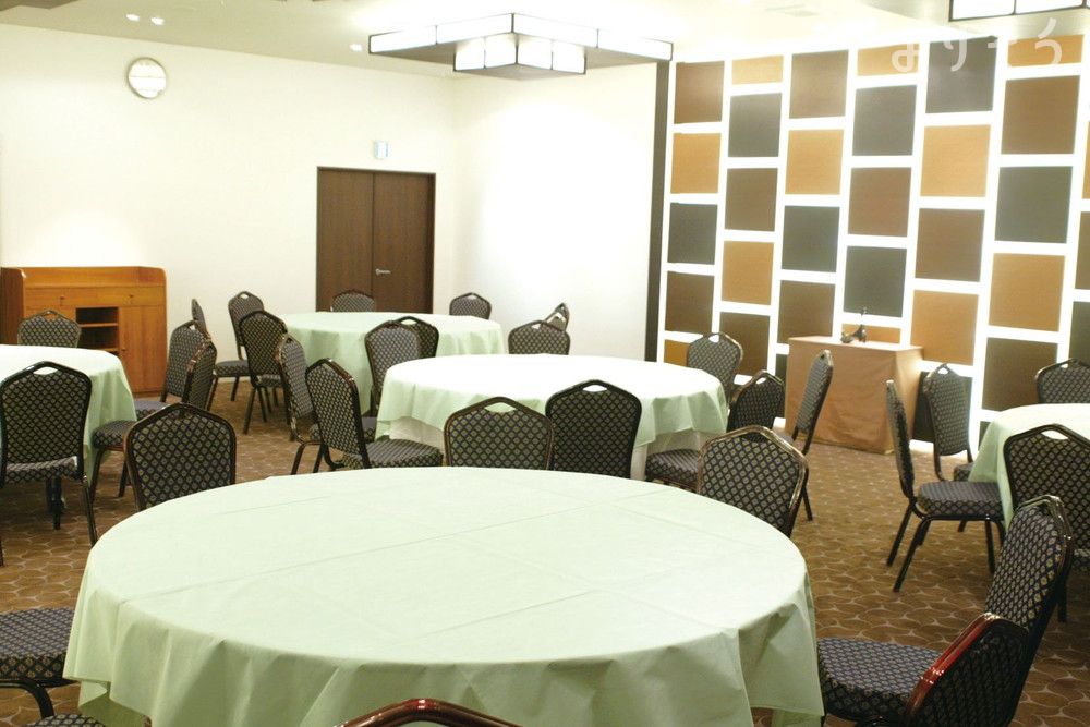 長岡市西神田町ホールのお清め所（会食室）写真です