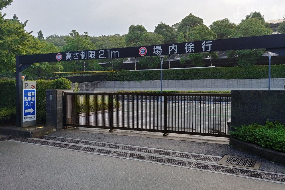千葉市斎場の駐車場写真です（2枚目）