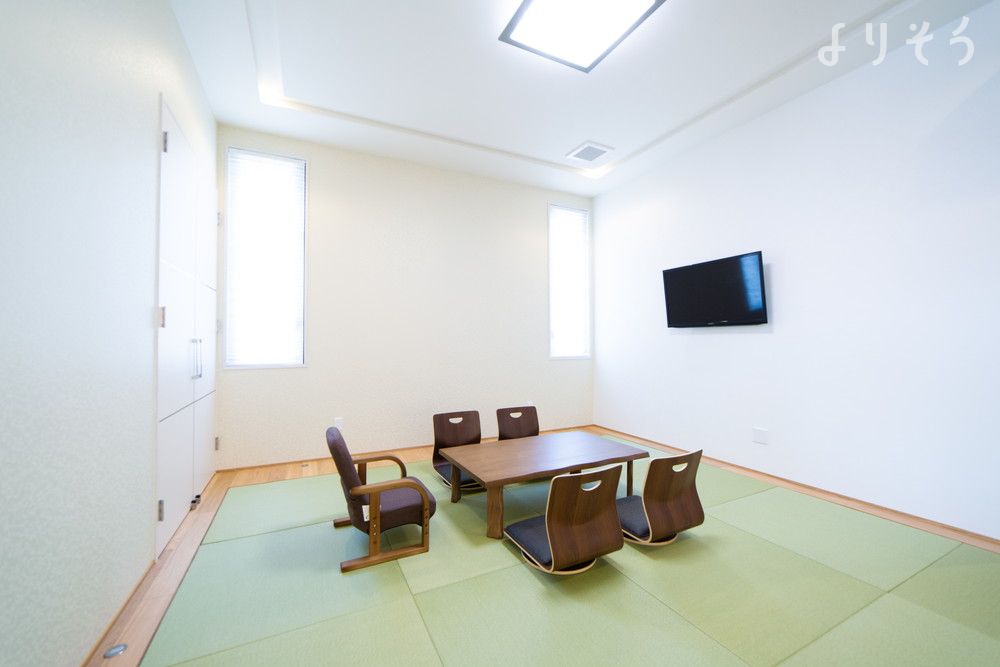 よりそう提携斎場(大阪府吹田市山田東1-10-21)の親族控室の画像