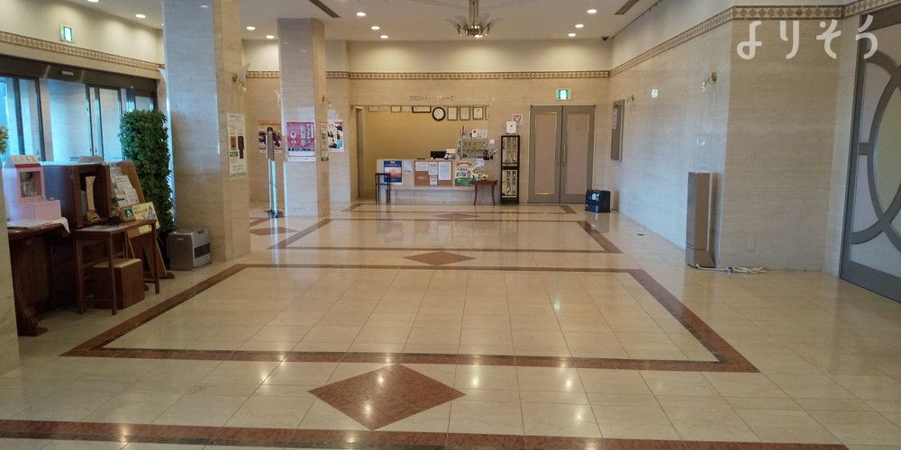 さいたまセレモニーホール本庄のエントランス写真です（2枚目）