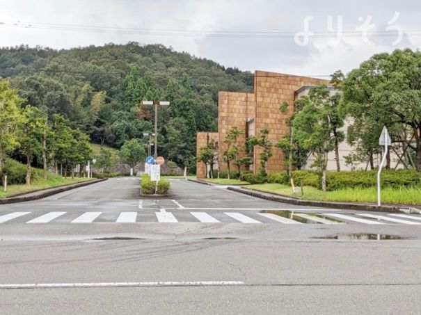 福井市聖苑の外観写真です（2枚目）