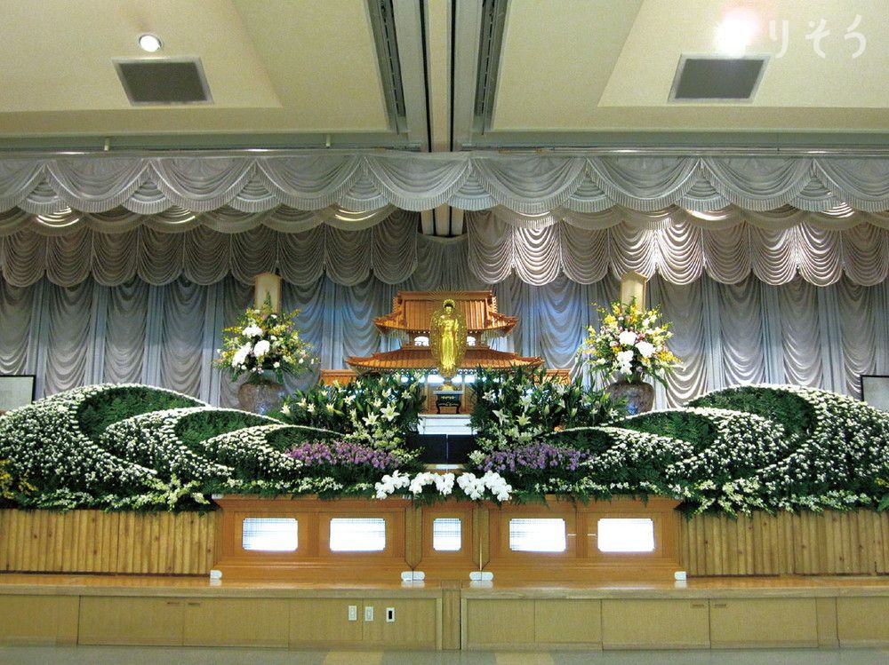 よりそう提携斎場(山口県防府市新田９７０)の祭壇写真です（2枚目）