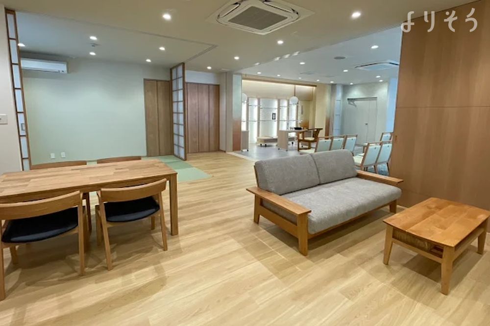 よりそう提携斎場(兵庫県神戸市北区松が枝町3-58-2)の内観の画像
