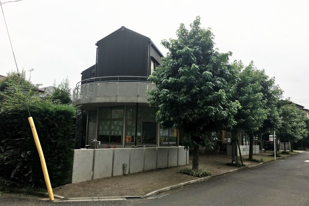 八幡町コミュニティセンターの外観写真です（3枚目）