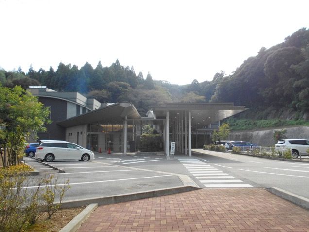 蒲郡市斎場の外観写真です（2枚目）
