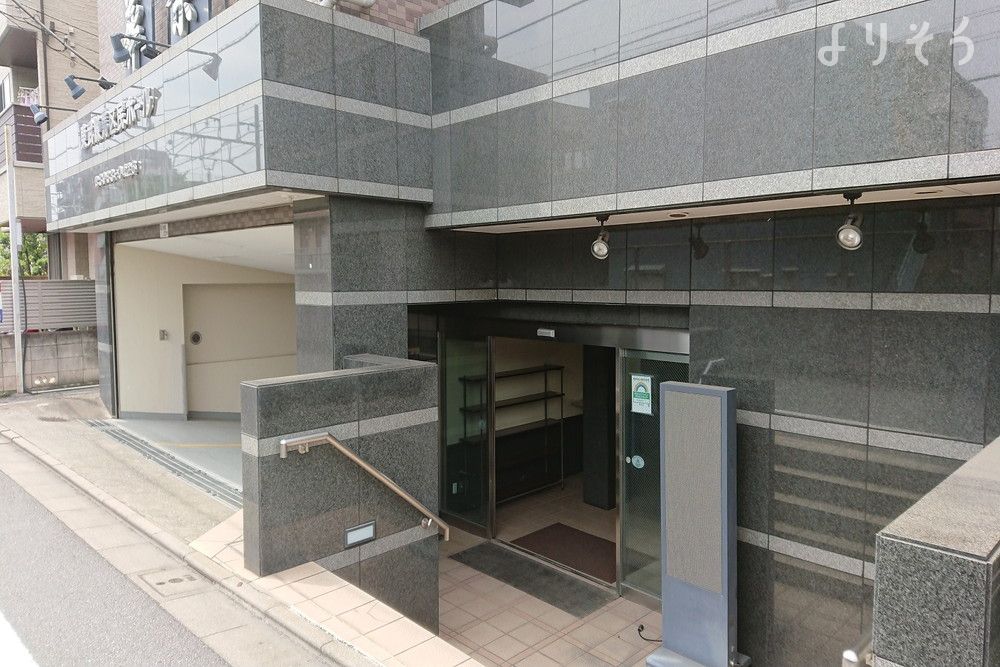 東武練馬区民ホールの外観写真です（2枚目）