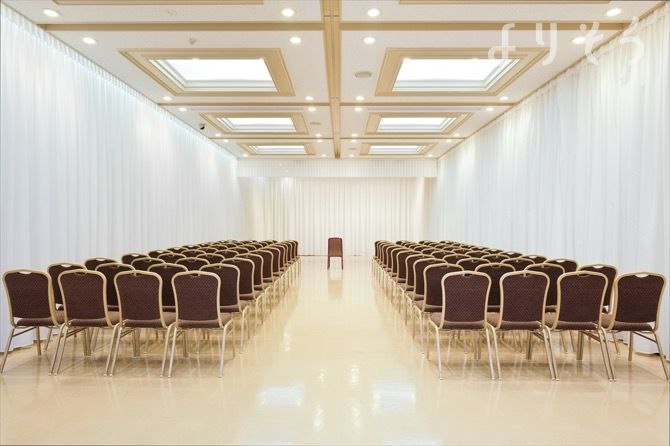 桐ヶ谷斎場のホール写真です（2枚目）