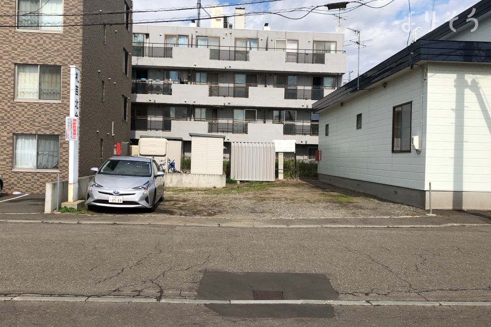 札苗北会館の駐車場写真です（1枚目）