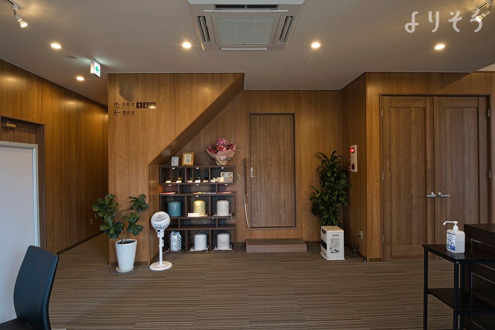 家族葬専用式場 お葬式のひびきの内観写真です（2枚目）