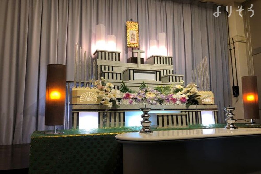 珠藤斎苑の祭壇写真です（2枚目）