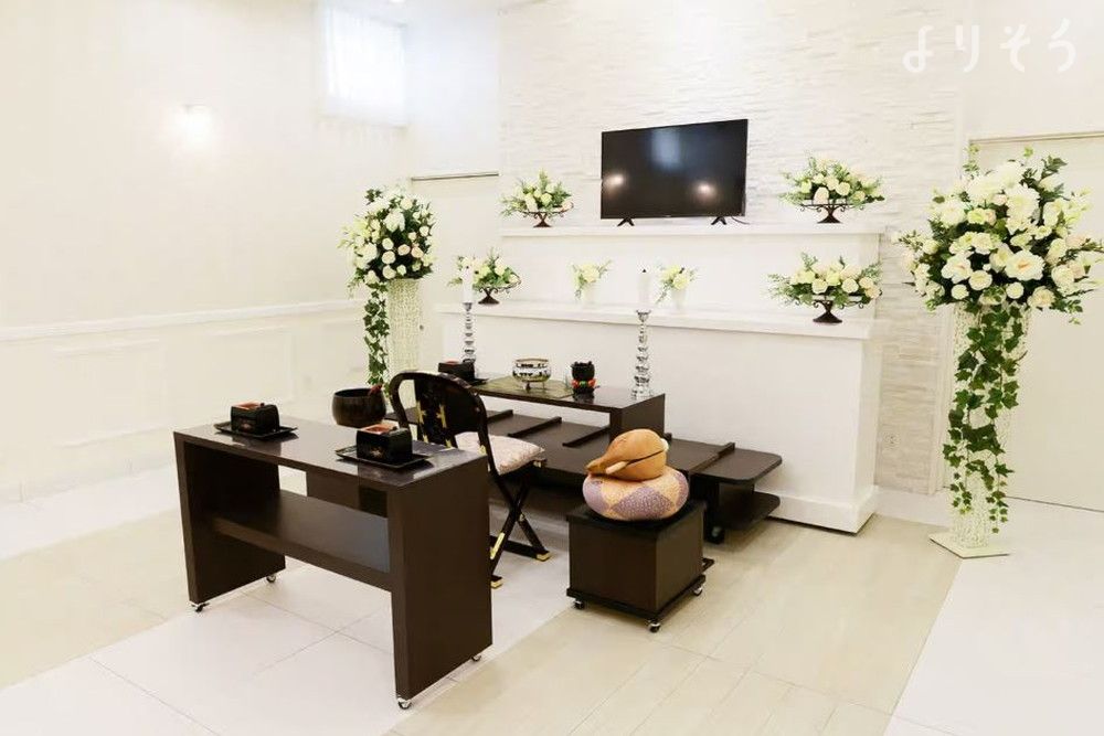 小さな森の家 越谷弥十郎のホール写真です（2枚目）